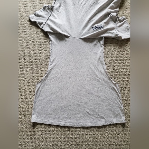 New✨ Old Navy Maternity Double Layer Nursing T-shirt - Picture 6 of 8